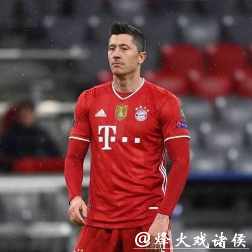 德甲官方：莱万当选本轮最佳球员 新赛季5场9球